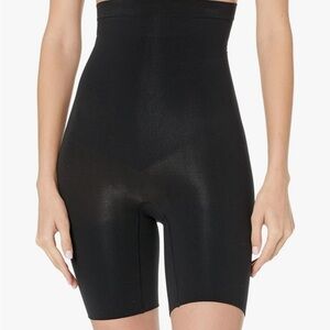 SPANX Seamless Higher Power Short - Lightweight, All-Day Comfort